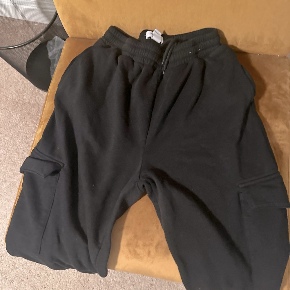 Refuge black cargo pocket sweatpants